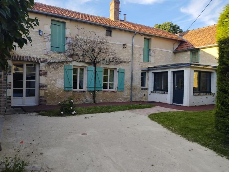 Maison De Campagne Lindry Exterior foto